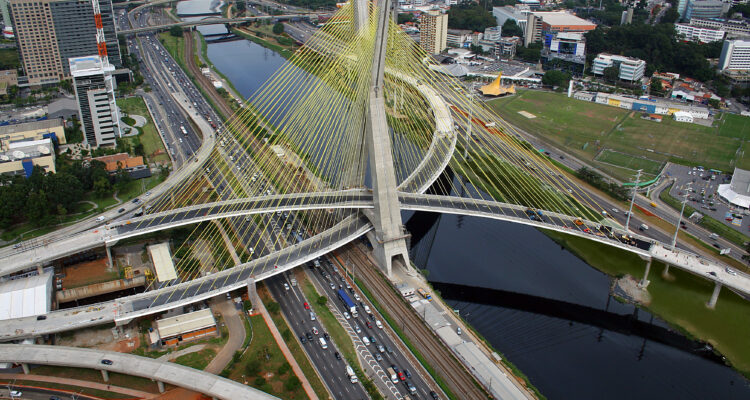 Ponte estaiada